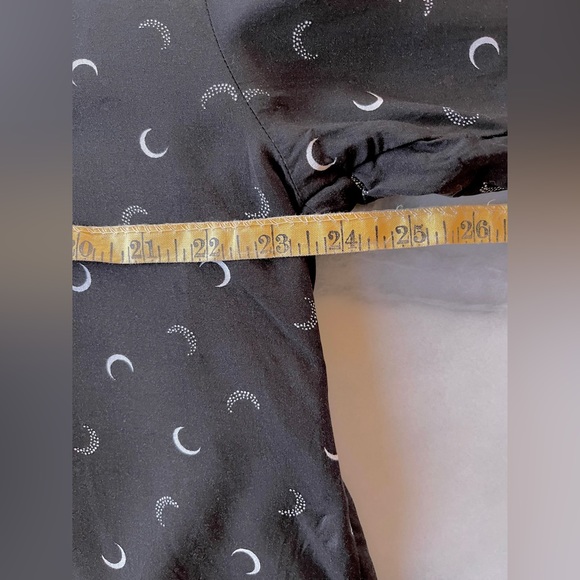 Levi’s Black Button Down Blouse with Moon Print - Picture 5 of 6